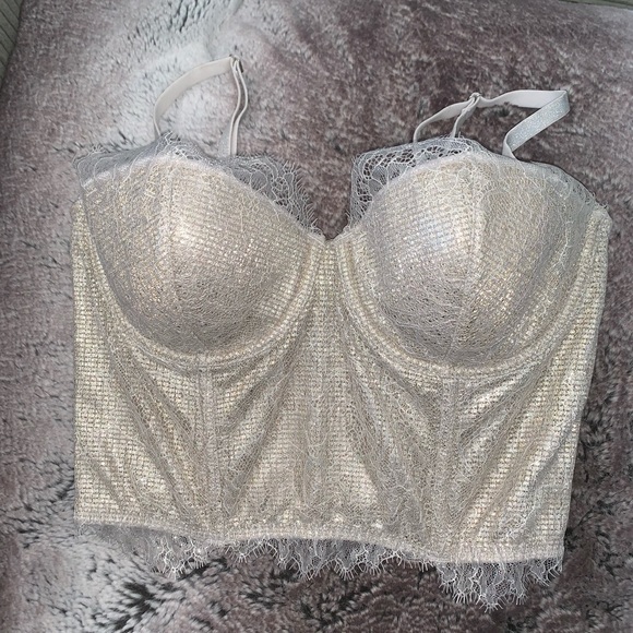 Victoria’s Secret Half Corset - Picture 2 of 4